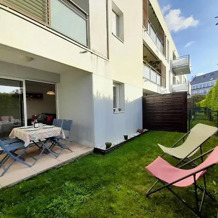 Apartment : T2 De Standing, 49m², Proche Marche, Et Thalasso, Parking Inclus - Fr-1-477-243 *